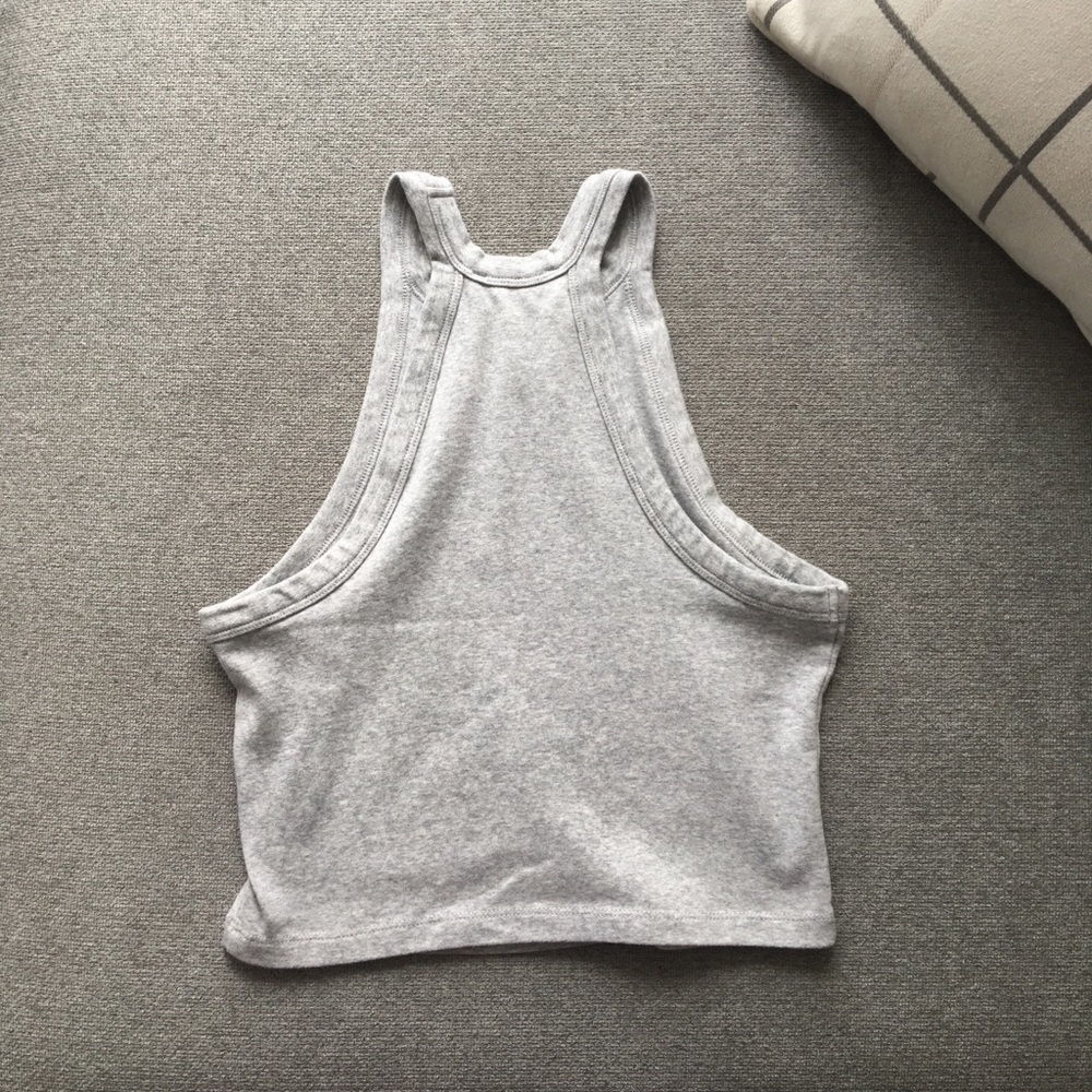 Set of Gray and Mustard Cropped Halter Tops - Picture 6 of 6